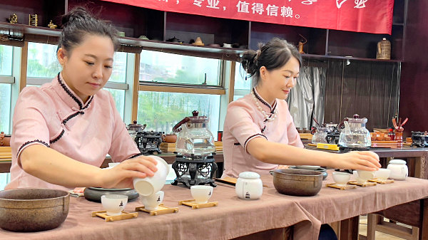 茶艺师培训:从零到高级全方位指南
